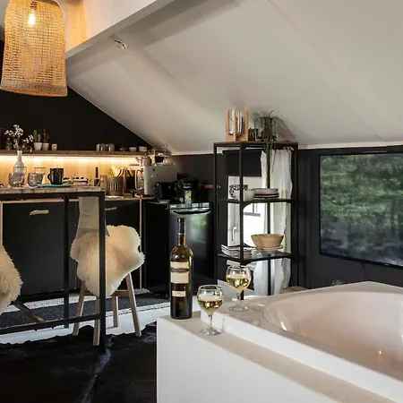 Apartament Du Cote De Chez Jeanne, *